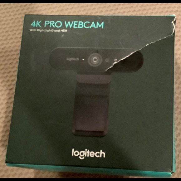 Logitech 4K PRO WEBCAM with right light 3 and HDR Black